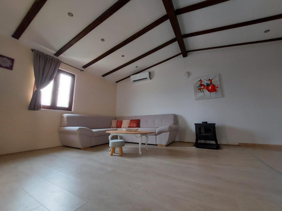 Holiday House Pag Зубовичі Екстер'єр фото