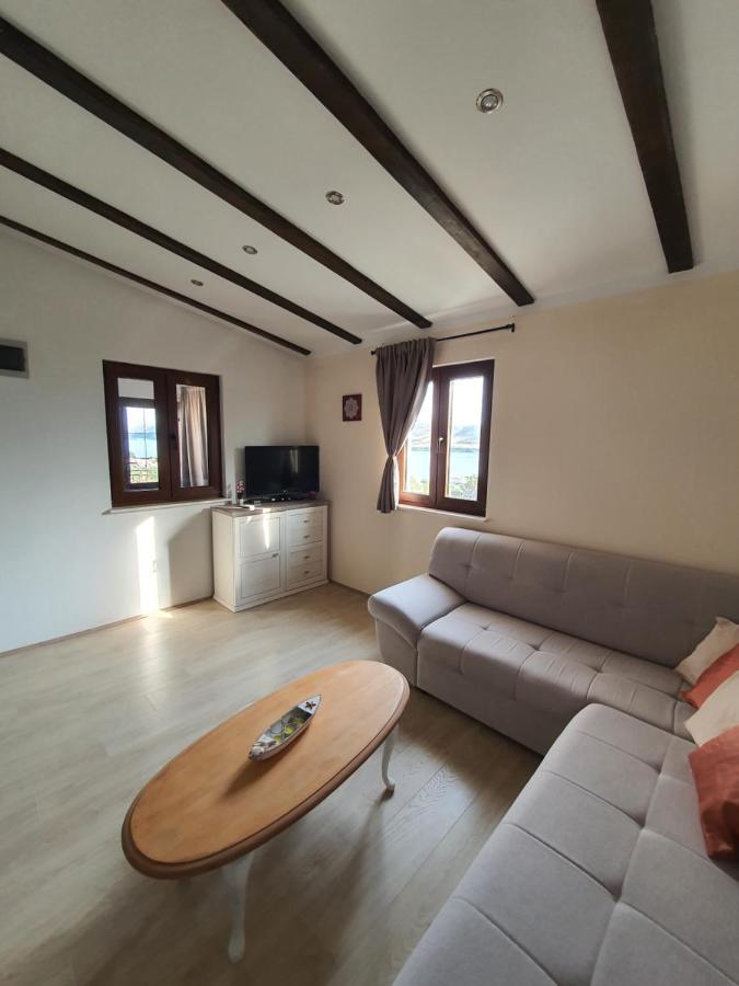 Holiday House Pag Зубовичі Екстер'єр фото